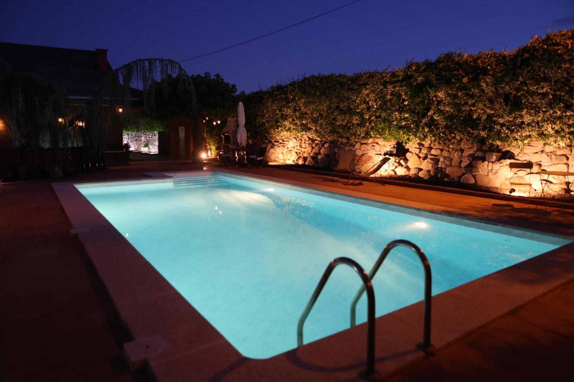 הוילה El Cedre Blau Vivienda Con Piscina En גראנולרס מראה חיצוני תמונה