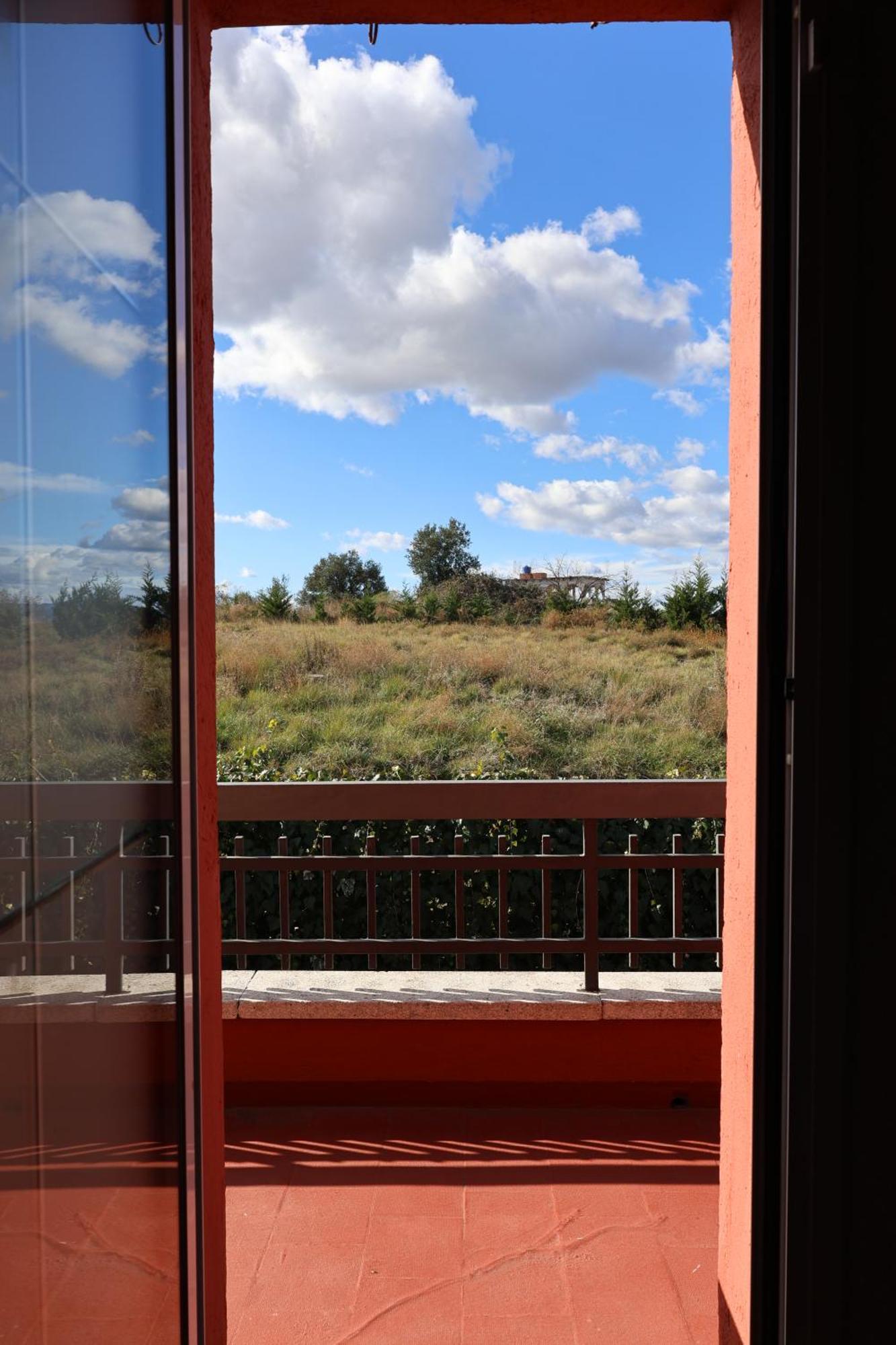 הוילה El Cedre Blau Vivienda Con Piscina En גראנולרס מראה חיצוני תמונה