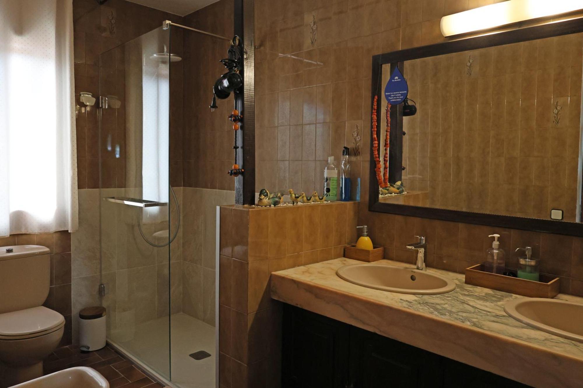 הוילה El Cedre Blau Vivienda Con Piscina En גראנולרס מראה חיצוני תמונה