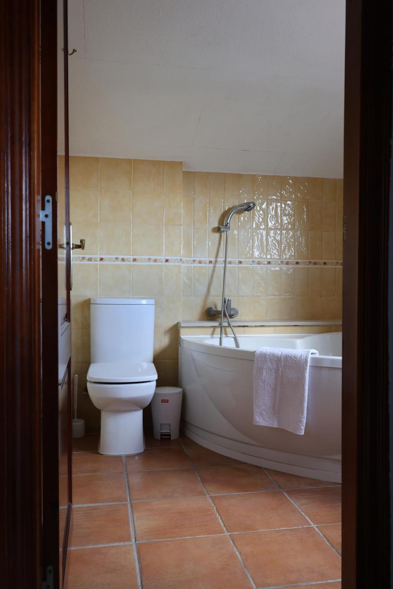 הוילה El Cedre Blau Vivienda Con Piscina En גראנולרס מראה חיצוני תמונה